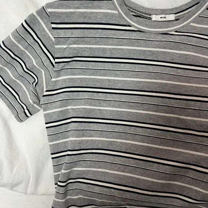 [BUNJANG] Monerf Striped Short Sleeve T-shirt / 모너프 스트라이프 반팔 티셔츠