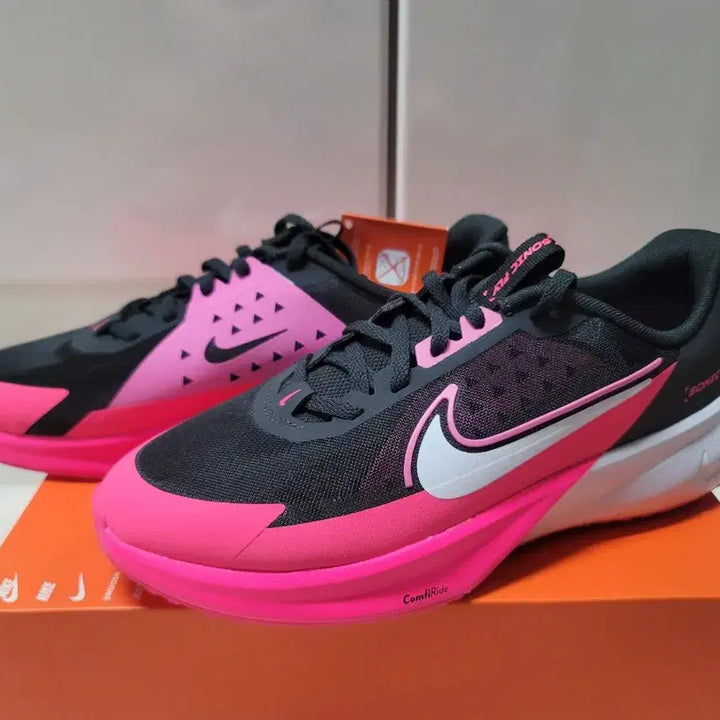 [BUNJANG] Nike Sonic Fly Sneakers (250mm) - Black/Pink / 나이키 소닉 플라이 운동화 250mm 블랙 핑크 새제품