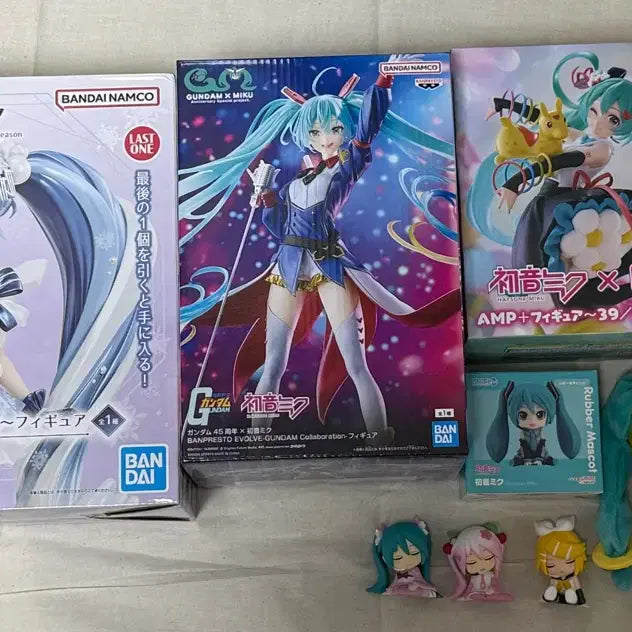 [BUNJANG] Hatsune Miku Figure Bundle Set / 하츠네미쿠 피규어 인형 일괄 판매