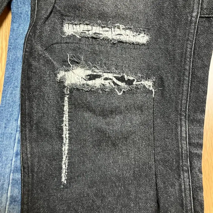 [SOLD OUT] [일괄판매] 블랙아웃 카펜터 데님, 연청 포인트데님