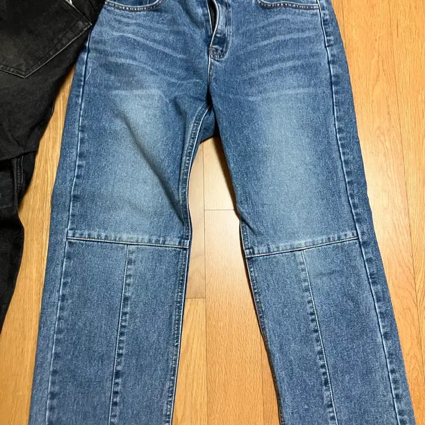 [SOLD OUT] [일괄판매] 블랙아웃 카펜터 데님, 연청 포인트데님