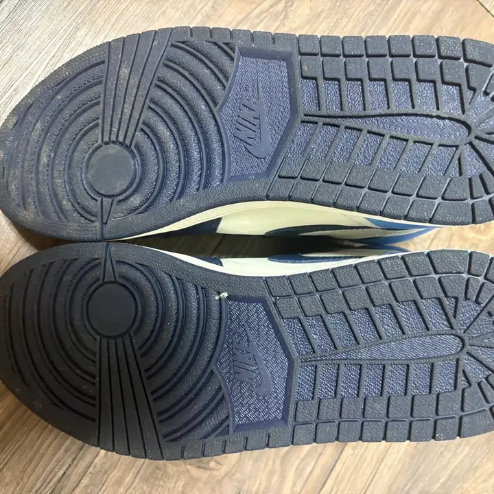 [BUNJANG] Nike Air Jordan 1 Obsidian Sneakers / 나이키 에어조던1 옵시디언 275 사이즈 판매합니다.