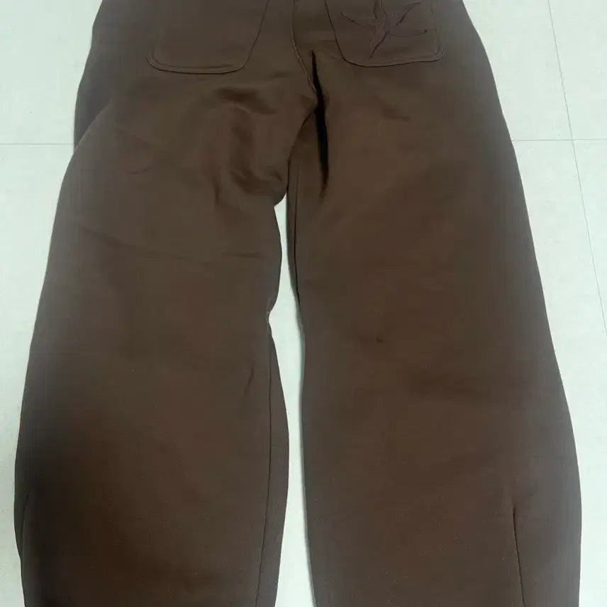 [BUNJANG] The Coldest Moment Sweatpants Brown / 더콜디스트모먼트 스웻팬츠 브라운