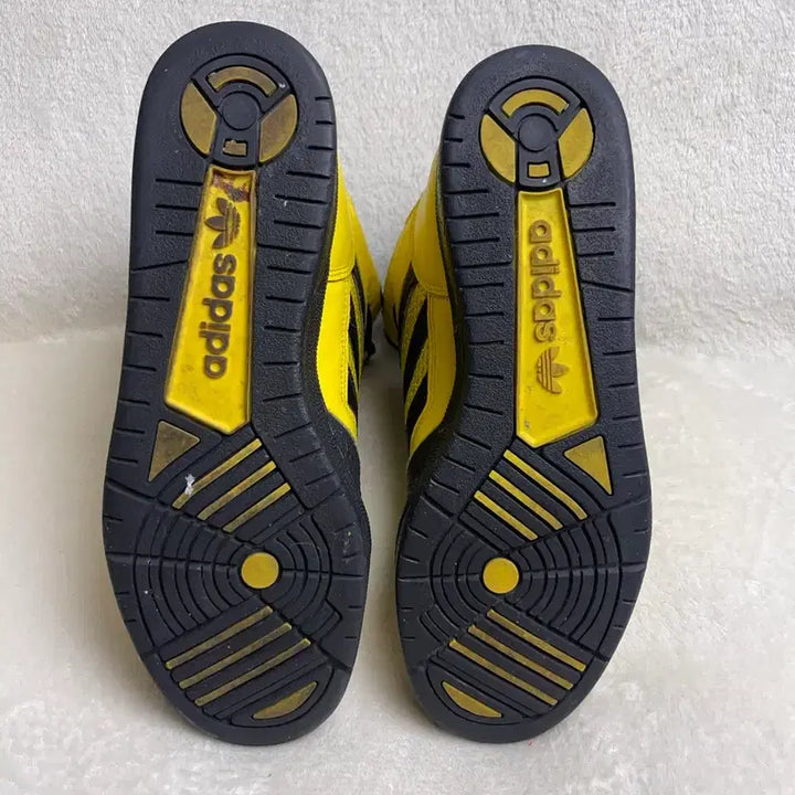 [SOLD OUT] [260] 아디다스 제레미스캇 인스팅트 하이 || (250-255추천)