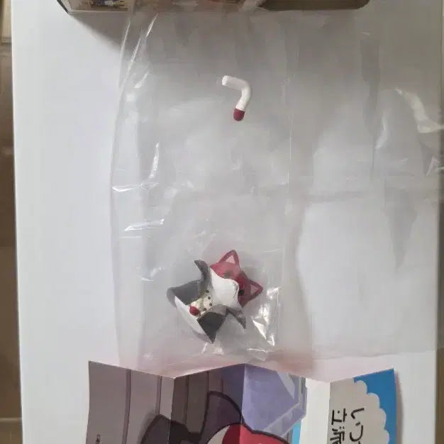 [BUNJANG] Megacats One Piece Shanks Figure / 원피스 냥피스 샹크스 피규어
