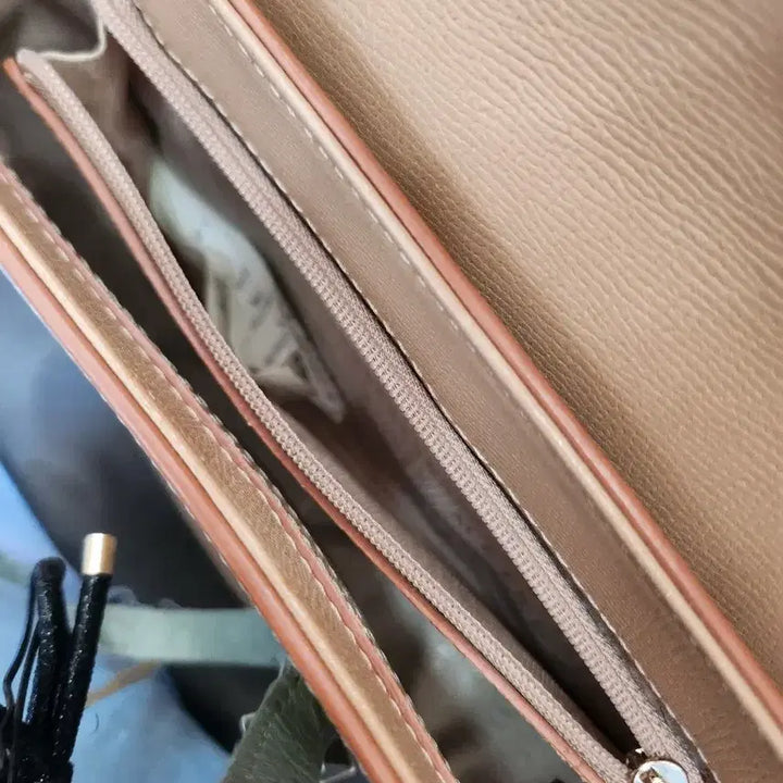 [BUNJANG] Metrocity Beige Half Moon Shoulder Bag / 컨디션 최상급  정품 메트로시티 베이지 하프문 숄더백