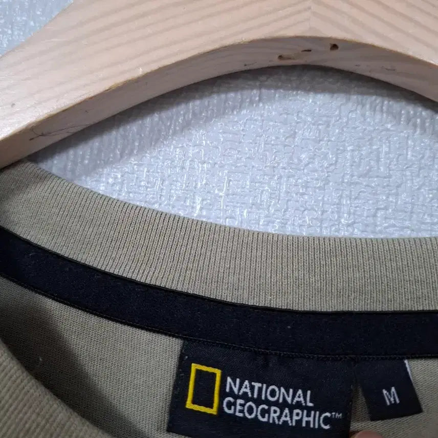 [BUNJANG] National Geographic Short Sleeve T-shirt (M) / 내셔널지오그래픽 반팔티 M