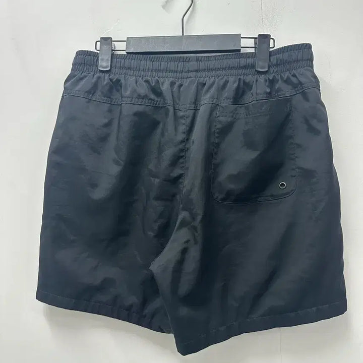 [SOLD OUT] [만원 아라비아빈티지]나이키 블랙 반바지 L