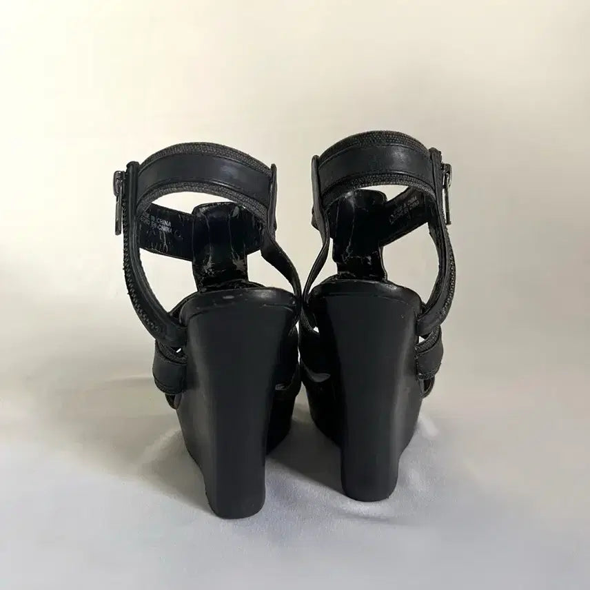 [SOLD OUT] Aldo 00s 하네스 웨지힐