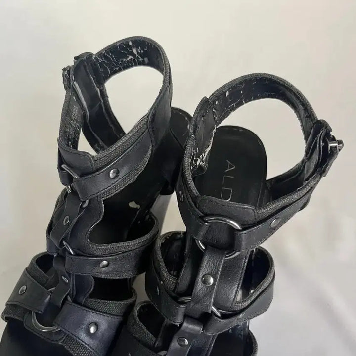 [SOLD OUT] Aldo 00s 하네스 웨지힐