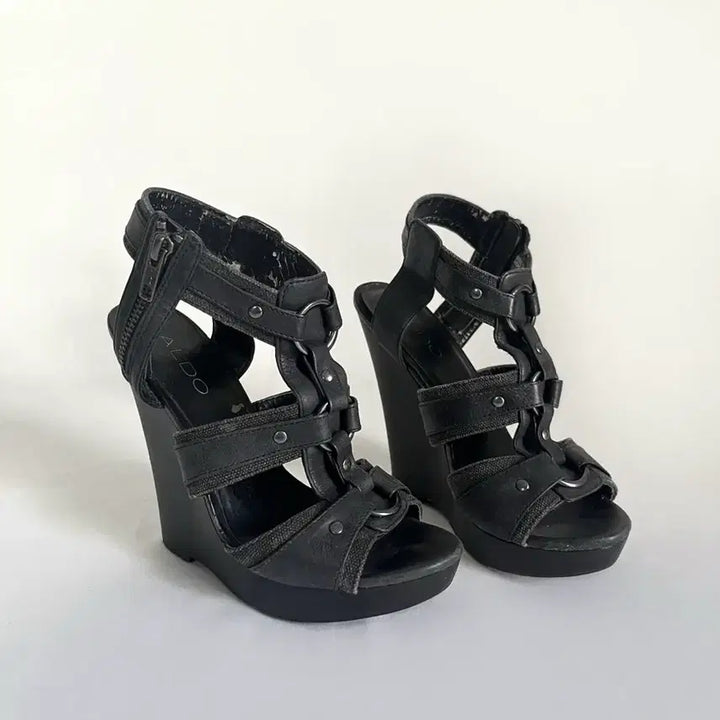 [SOLD OUT] Aldo 00s 하네스 웨지힐