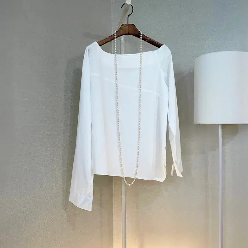 [BUNJANG] White Cotton Long-Sleeve Round Neck Blouse / 화이트셔츠 면긴팔 봄여름 라운드넥하객룩 블라우스