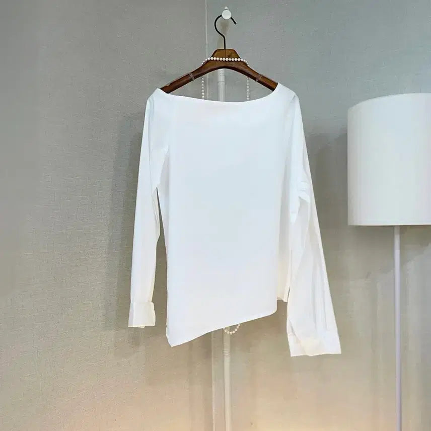 [BUNJANG] White Cotton Long-Sleeve Round Neck Blouse / 화이트셔츠 면긴팔 봄여름 라운드넥하객룩 블라우스