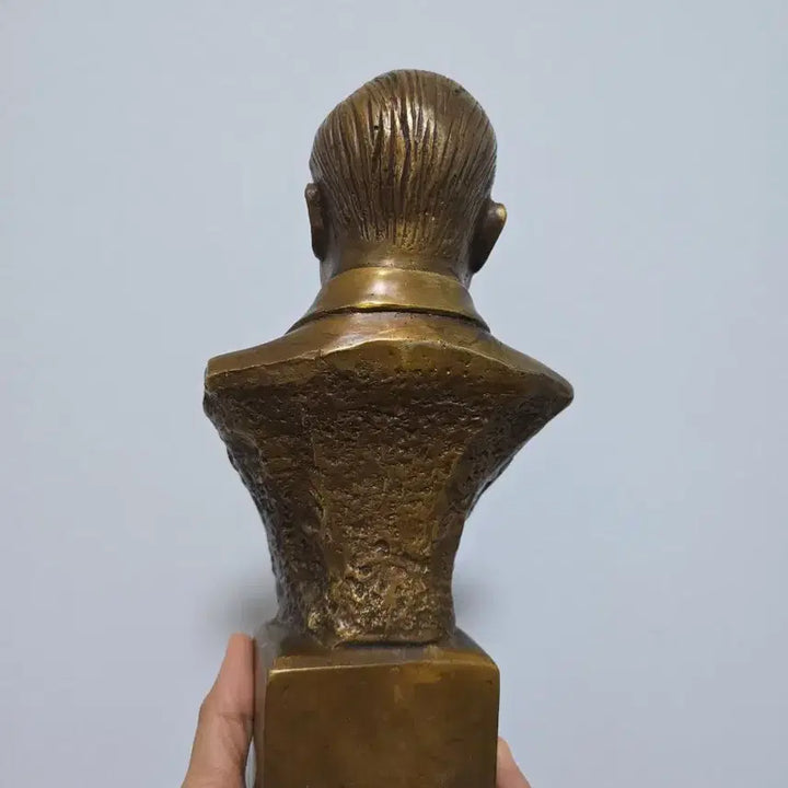 [BUNJANG] Kim Du-han Bust (1918-1972) / 김두한 흉상 (1918-1972)