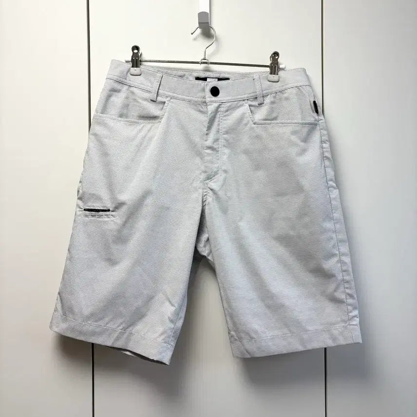 [SOLD OUT] WAAC 왁 남성 잔스트라이프 하프팬츠 골프 반바지