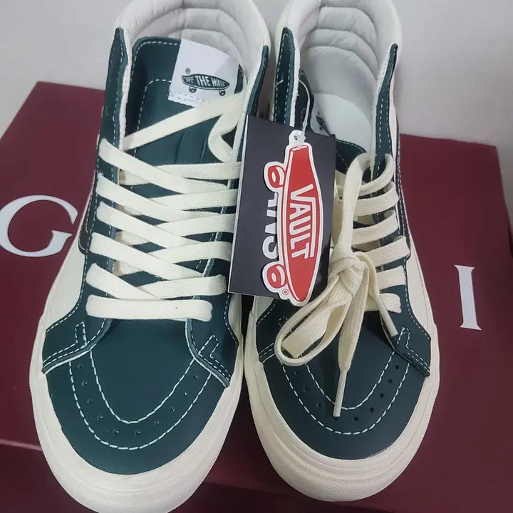 [BUNJANG] Vans Sk8-Hi Evergreen Leather Sneakers / 새상품 반스 sk 8볼트 바이 스케이트 하이 에버그린 레더 250