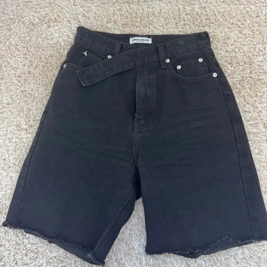 [BUNJANG] Black Denim Shorts / 흑청 반하이 데님비지