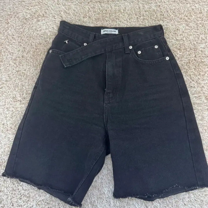 [BUNJANG] Black Denim Shorts / 흑청 반하이 데님비지