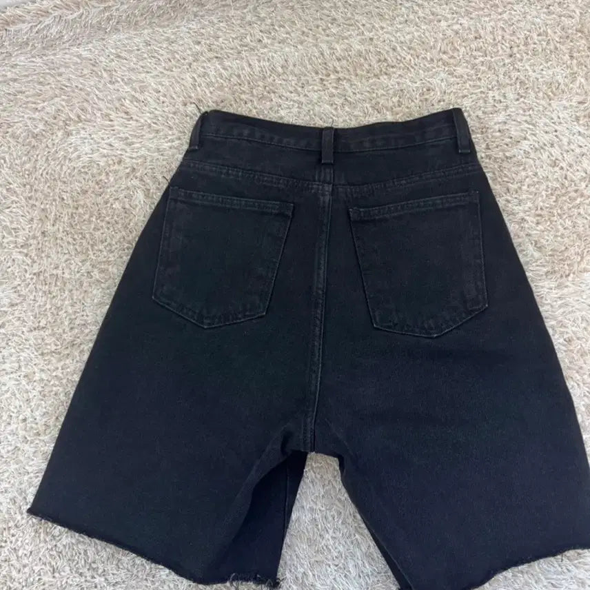 [BUNJANG] Black Denim Shorts / 흑청 반하이 데님비지
