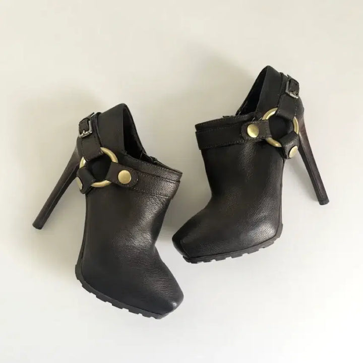 [BUNJANG] Guess 00s Harness Platform Kill Heels / Guess 00s 하네스 가보시 킬 힐