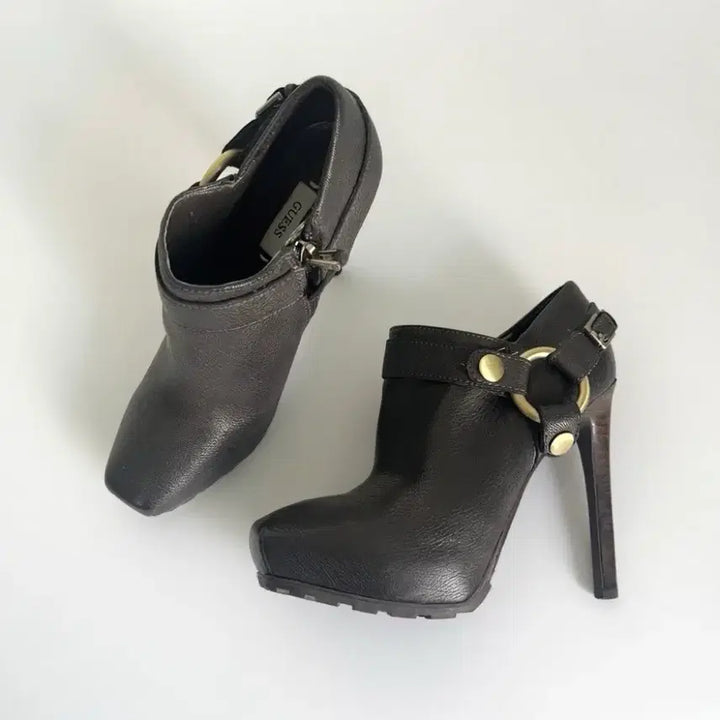 [BUNJANG] Guess 00s Harness Platform Kill Heels / Guess 00s 하네스 가보시 킬 힐