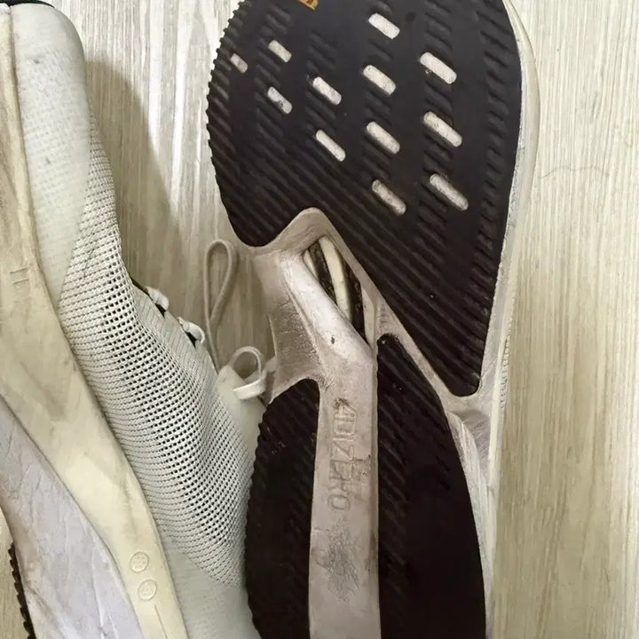 [BUNJANG] Adidas Adizero Boston 12 Running Shoes / 아디다스 아디제로 보스턴 12 러닝화 260