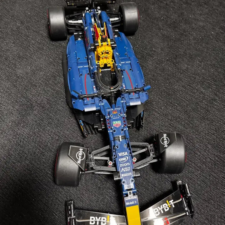 [BUNJANG] Lego Technic Red Bull F1 Racing Car 42206 Assembled / 레고 테크닉 레드불 F1 레이싱카 42206 조립품
