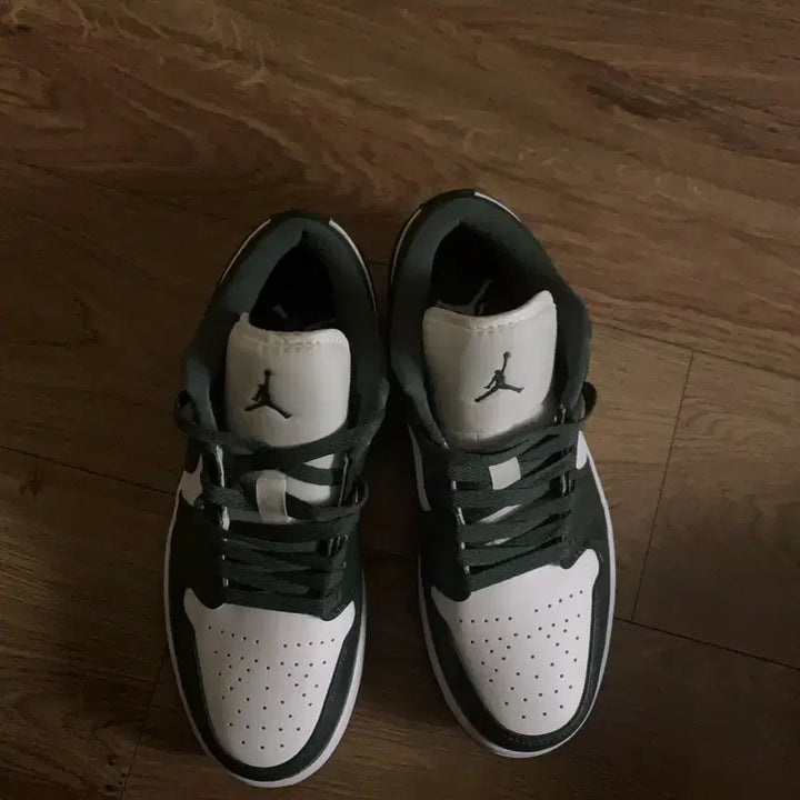[BUNJANG] Nike Air Jordan 265 Sneakers / 나이키 에어 조던 265