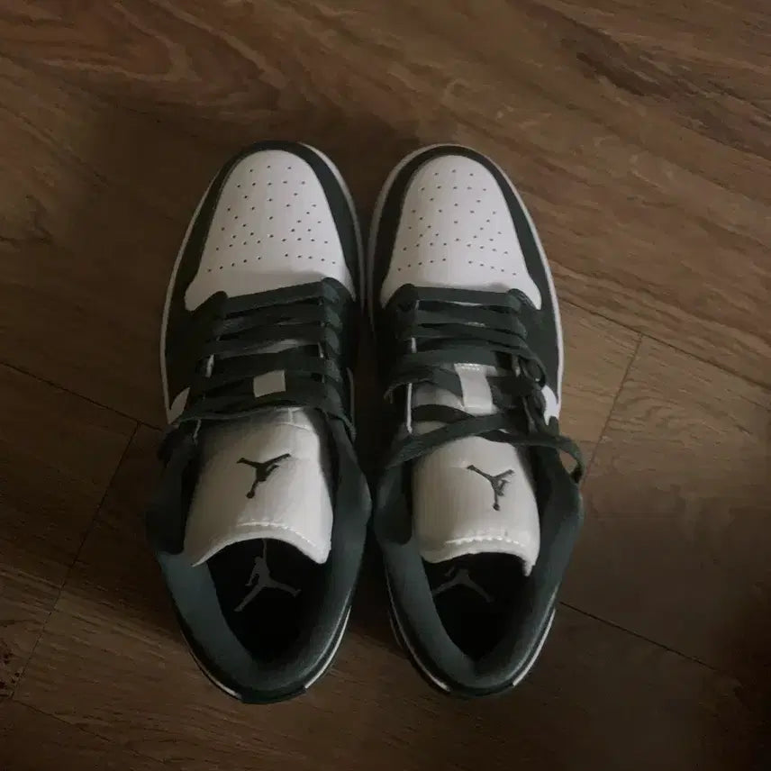 [BUNJANG] Nike Air Jordan 265 Sneakers / 나이키 에어 조던 265