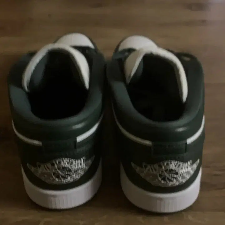 [BUNJANG] Nike Air Jordan 265 Sneakers / 나이키 에어 조던 265