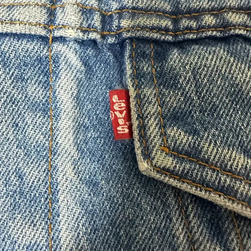 [SOLD OUT] 80s 리바이스 USA 70506 빈티지 데님자켓 46R