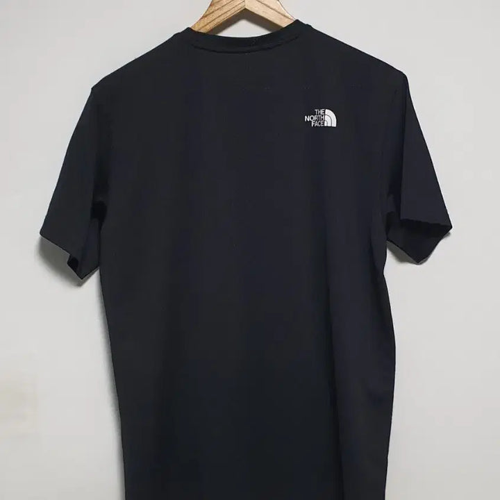 [SOLD OUT] 노스페이스 기능성 라운드 반팔티 100사이즈 블랙