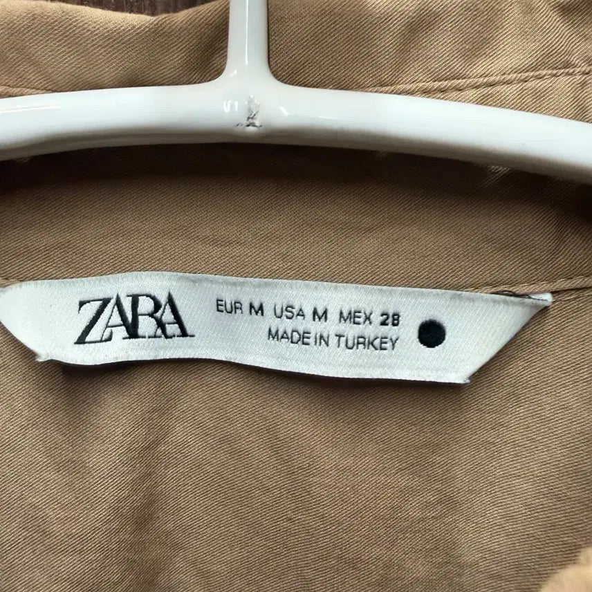 [BUNJANG] ZARA Sleeveless Blouse / 자라 민소매 블라우스