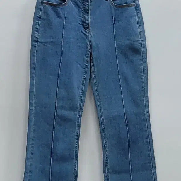 [BUNJANG] JILLSTUART Semi Bootcut Jeans / JILLSTUART 질스튜어트 세미 부츠컷 청바지 / 여 67-94