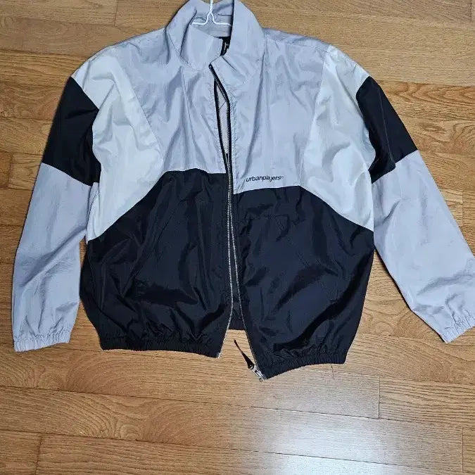 [BUNJANG] Urbanplayers Windbreaker Jacket / urbanplayers  바람막이