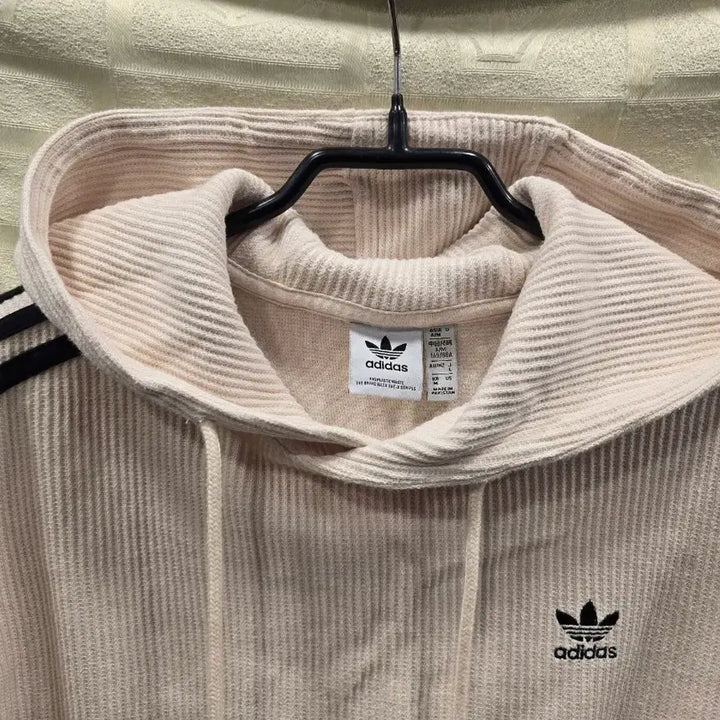[BUNJANG] Adidas Waffle Crop Hoodie Beige (M) / 아디다스 와플 크롭 후드티 베이지 M(66)