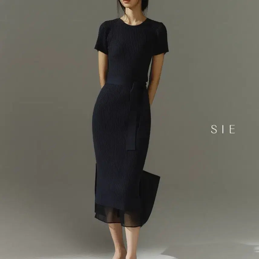 [SOLD OUT] 시에 sie 에이프런 랩 니트 드레스