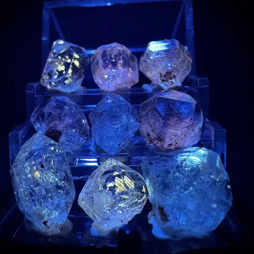 [BUNJANG] Enhydro Petroleum Quartz Collection Box / 석유 포유 수정 컬렉션 박스
