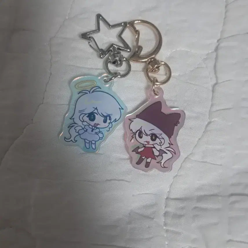[SOLD OUT] 급전) 괴담출근 이성해 천사 악마 아크릴 키링 판매합니다!