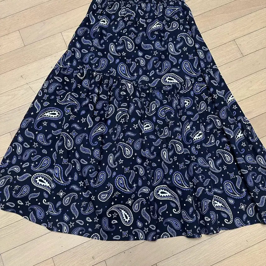 [BUNJANG] Lucky Chouette Paisley Long Skirt / 럭키슈에뜨 페이즐리 롱 스커트 36사이즈