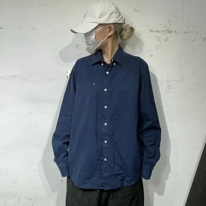 [BUNJANG] Tommy Hilfiger Solid Navy Oversized Shirt M / 타미 힐피거 솔리드 네이비 오버핏 셔츠 M