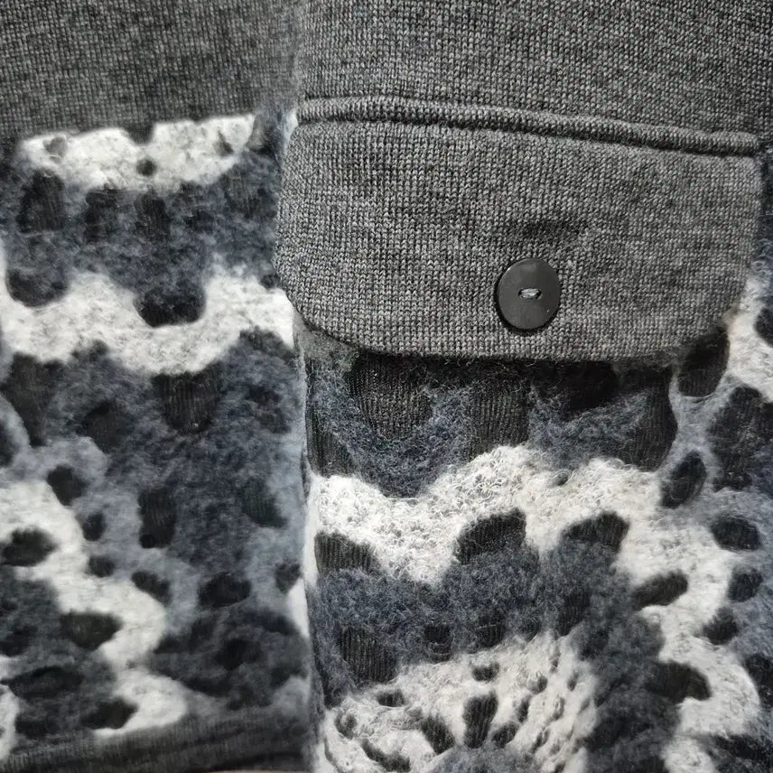 [BUNJANG] Floral Embroidered Gray Knit Tunic Top / 일본에서 가져온 새상품인 회색 꽃무늬 포인트 니트 튜닉(얇은 니트)~77