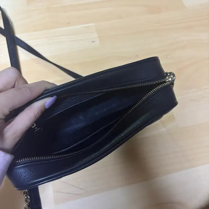 [SOLD OUT] 메트로시티 소가죽 카메라백 라지