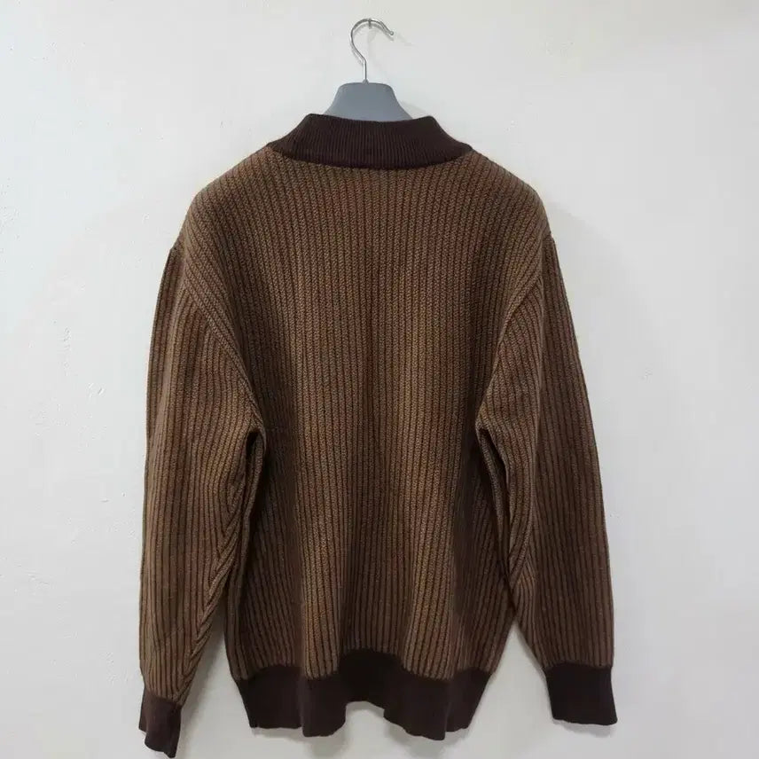 [SOLD OUT] 크로커다일 브라운 니트 95