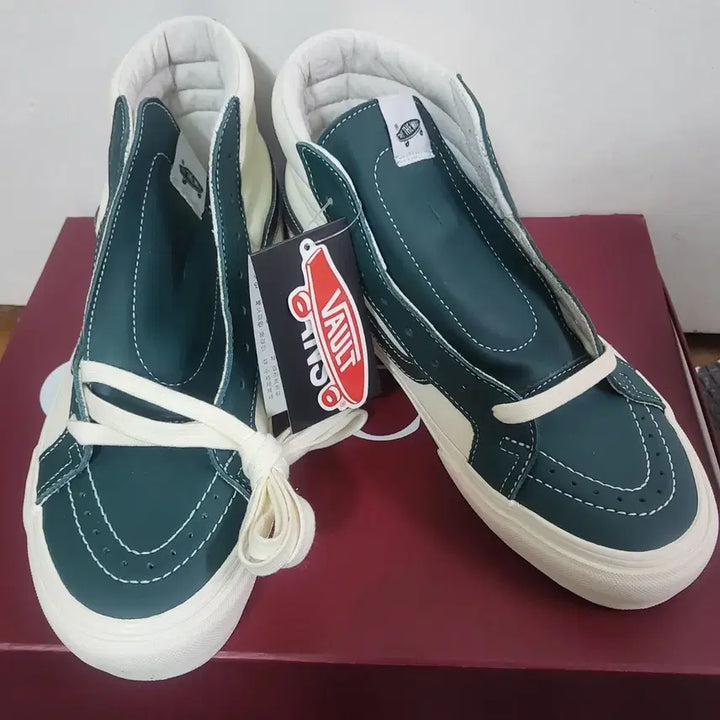[BUNJANG] Vans Sk8-Hi Bolt Green Leather Sneakers / 새상품 반스 sk 8볼트 바이 스케이트 하이 그린 레더 스니커즈 270