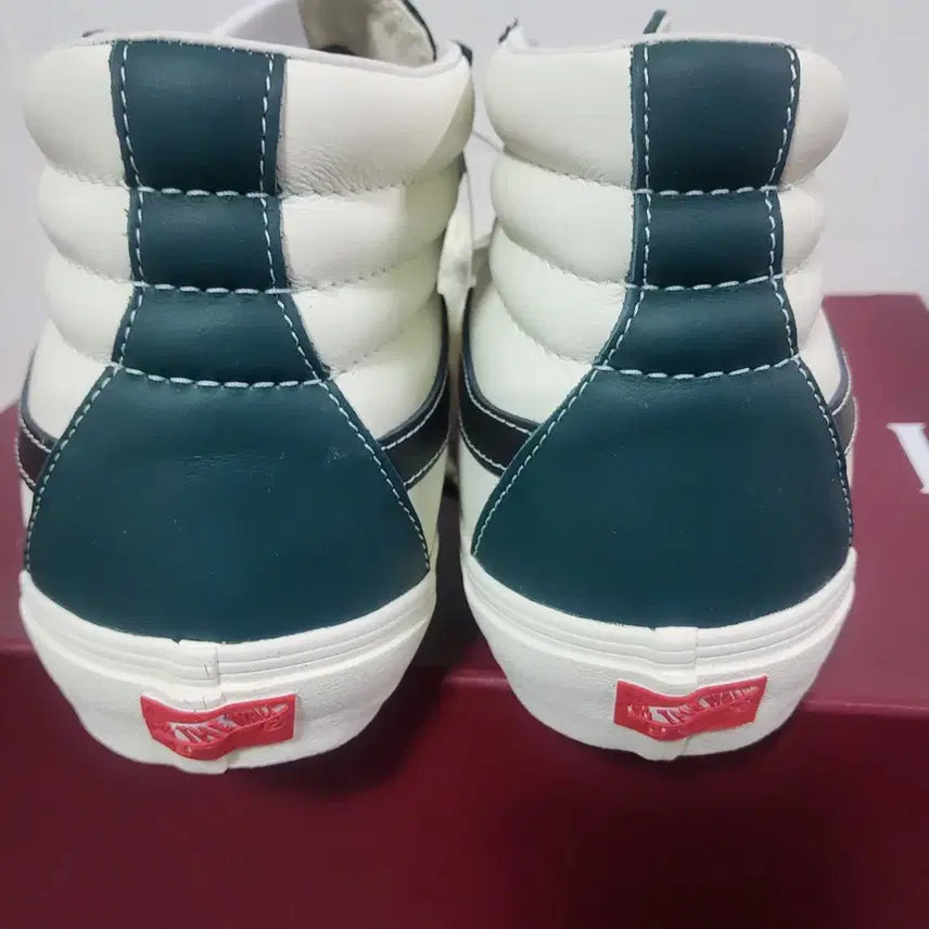 [BUNJANG] Vans Sk8-Hi Bolt Green Leather Sneakers / 새상품 반스 sk 8볼트 바이 스케이트 하이 그린 레더 스니커즈 270