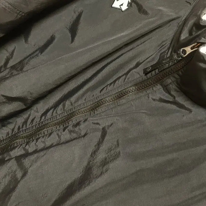 [BUNJANG] Descente Windbreaker Jacket Black / [XL] 데상트 춘추 바람막이 점퍼 블랙252