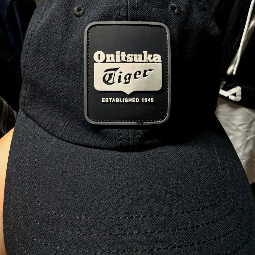 [BUNJANG] Onitsuka Tiger Black Ball Cap / 무배)오니츠카타이거 블랙 볼캡 모자