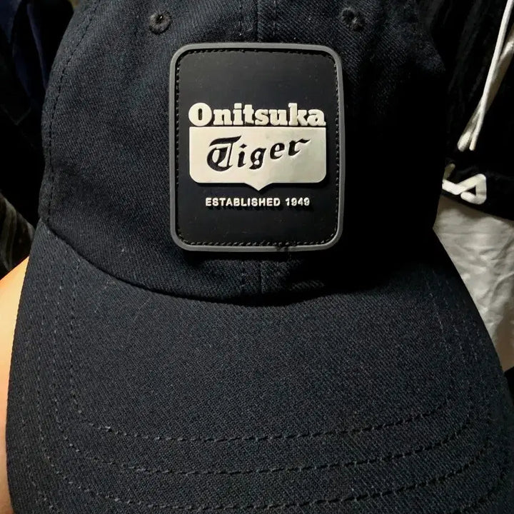 [BUNJANG] Onitsuka Tiger Black Ball Cap / 무배)오니츠카타이거 블랙 볼캡 모자