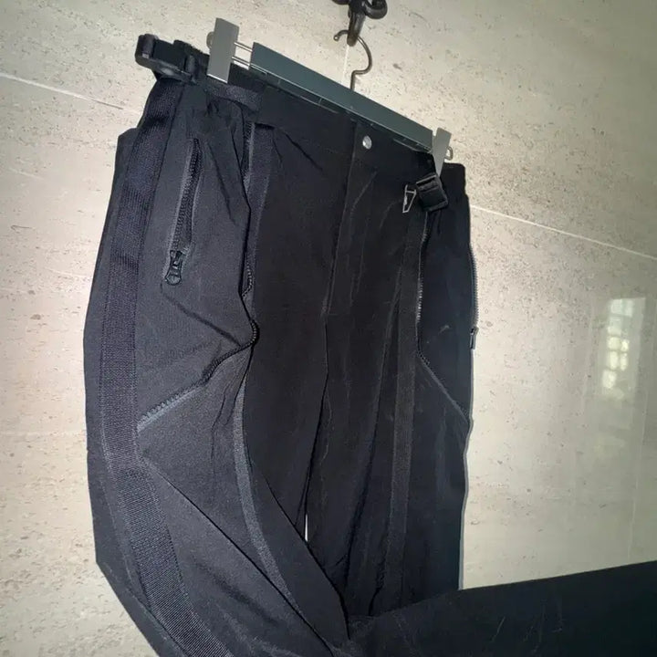 [BUNJANG] Under My Car Tech Pants - Black - Size 1 / 언더마이카 바지